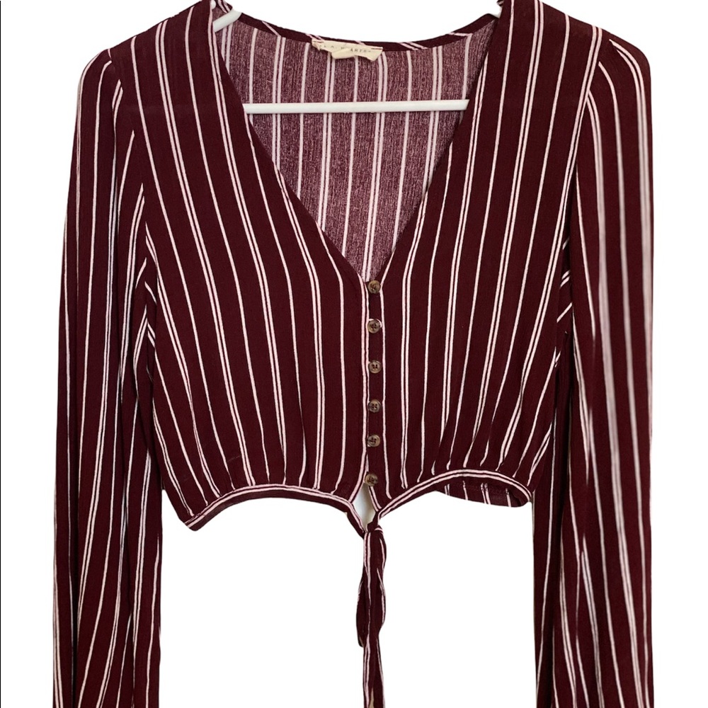 Long sleeve crop top